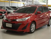 Toyota YARIS 1.2 E รถเก๋ง 5 ประตู 