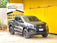 Nissan NP 300 Navara Calibre 2.5 EL Black Edition 4 ประตูปี 2018 เกียร์ ออโต้