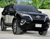 2017 Toyota Fortuner 2.4 V SUV ฟรีดาวน์