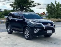 2016 Toyota Fortuner 2.8 V SUV ออกรถ 0 บาท