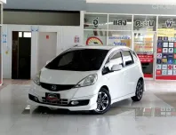 ขาย รถมือสอง 2011 Honda JAZZ 1.5 i-VTEC รถเก๋ง 5 ประตู 