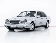 3A526  MERCEDES-BENZ E320  (W210) AT 2000