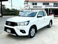 2017 Toyota Hilux Revo 2.4 E รถกระบะ 