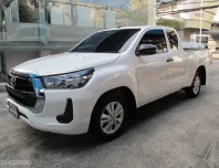 2023 TOYOTA REVO CAB 2.4 ENTRY เกียร์AUTO สีขาว  วิ่งน้อย 14,578 กม รถสวยสภาพใหม่ ฟรีดาวน์  