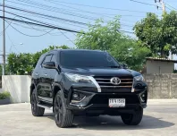 2017 Toyota Fortuner 2.8 TRD Sportivo SUV รถบ้านมือเดียว