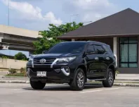 ขายรถ TOYOTA FORTUNER 2.4 V 2WD Navi ปีจด 2018