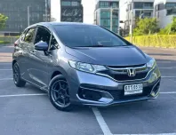 2017 Honda JAZZ 1.5 i-VTEC รถเก๋ง 5 ประตู รถบ้านมือเดียว ไมล์น้อย 