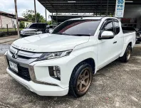 Mitsubishi Triton All New Mega Cab 2.5 GLX  เกียร์ธรรมดา ปี 2019/2020 ผ่อนเริ่มต้น 5,*** บาท