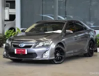 Toyota CAMRY 2.5 Hybrid Premium ปี2013 เปลี่ยนแบตมา พค2024 รถบ้านแท้ๆ เข้าศูนย์ตลอด สวยเดิม ฟรีดาวน์