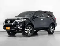 TOYOTA FORTUNER 2.4 V ปี 2020 ผ่อนเริ่มต้น 15,***