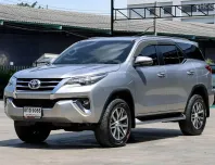2018 Toyota Fortuner 2.4 V SUV ออกรถ 999 บาท