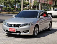 2015 Honda ACCORD 2.0 รถเก๋ง 4 ประตู รถบ้านมือเดียว