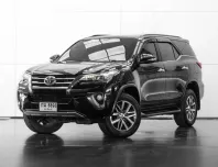 2015 TOYOTA Fortuner 2.4 V 2WD  A/T