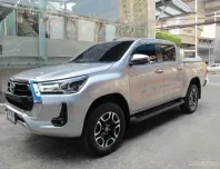 2022 TOYOTA REVO DOUBBLECAB 2.4 MID PRE RUNNER เกียร์AUTO สีบรอนเทา มือเดียว รถสวยสภาพใหม่ ฟรีดาวน์