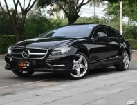 Benz CLS350 3.5 W218 2012 รถบ้านมือเดียวใช้งานน้อยไมล์เพียง 9 หมื่นกว่าโล ชุดแต่งศูนยืรอบคัน