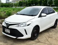 Toyota Vios 1.5 J เกียร์ออโต้ ปี 2017 ผ่อนเริ่มต้น 5,*** บาท