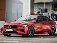 2022 Volvo S60 Recharge 2.0 Ultimate T8 Plug-in รถเก๋ง 4 ประตู รถผู้บริหารVOLVO