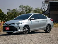 TOYOTA VIOS 1.5 E เกียร์ AUTO ปี2017 สีเงิน