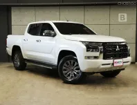 2025 Mitsubishi Triton 2.4 DOUBLE CAB Plus Ultra MT ไมล์เเท้ 696 KM Warranty 5ปี 100,000KM B8063
