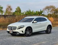 MERCEDES-BENZ GLA200 Urban (W156) ปี 2015 Compact SUV ระดับพรีเมี่ยม ไมล์น้อย ขับง่าย ราคาน่าคบ