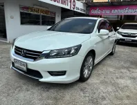 2015 Honda ACCORD 2.0 รถเก๋ง 4 ประตู 