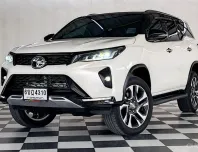 TOYOTA LEGENDER 2.4 V 2 WD เกียร์ออโต้ ปี 2020 