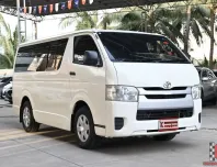 รถตู้เตี้ย Toyota Hiace 3.0 D4D MT รถใช้งานในครอบครัวเบาะธรรมดา 3 แถว