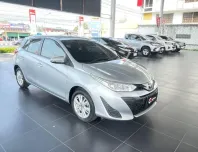 2019 Toyota YARIS 1.2 E รถเก๋ง 5 ประตู 