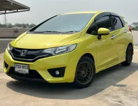2015 Honda JAZZ 1.5 i-VTEC รถเก๋ง 5 ประตู ดาวน์ 0%
