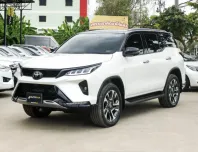 2020 Toyota Fortuner 2.8 Legender 4WD คันนี้รถสวยสภาพเหมือนรถใหม่ ไม่แตกต่างจากป้ายแดง