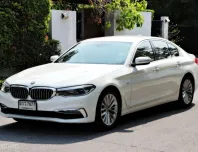 2017 BMW 520d 2.0 G30 Luxuryรถเก๋ง 4 ประตู 