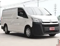 Toyota Hiace 2.8 ECO 2021 รถตู้เตี้ยบรรทุกใช้งานน้อยเจ้าของเดิมดูแลดีสภาพไม่โทรม