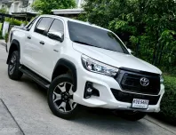รุ่นรถ : TOYOTA Revo Rocco 2.8 4x4 ขับสี่ ตัวสูง เครื่องยนต์: ดีเซล  เกียร์: ออโต้ ปี: 2019 สี: ขาว