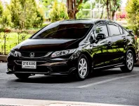 2013 Honda CIVIC 1.8 i-VTEC รถเก๋ง 4 ประตู 