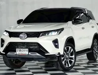 TOYOTA LEGENDER 2.4 V 2 WD เกียร์ออโต้ ปี 2021