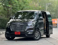 Hyundai H-1 2.5 Elite รถ 11 ที่นั่งเบาะครบ ไมล์น้อย ประวัติดี รถพร้อมใช้งาน 