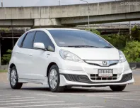 2013 Honda JAZZ 1.3 Hybrid รถเก๋ง 5 ประตู รถสภาพดี มีประกัน ไมล์แท้ 