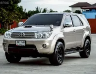 2009 Toyota Fortuner 3.0 V SUV ออกรถฟรี