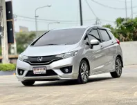 2016 Honda JAZZ 1.5 i-VTEC รถเก๋ง 5 ประตู 