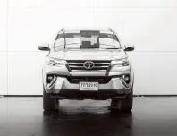 2018 Toyota Fortuner 2.4 V SUV ออกรถฟรี