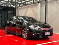 2017 HONDA CIVIC FC 1.8 EL รถมือเดียวออกป้ายแดง รถวิ่งน้อย เข้าศูนย์ทุกระยะ ไม่เคยมีอุบัติเหตุครับ