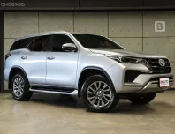 2022 Toyota Fortuner 2.4 V 4WD SUV AT ไมล์แท้ 7 หมื่น Warranty5 ปี 150,000 KM B3540