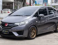 2017 Honda Jazz 1.5V  รถสวยสภาพพร้อมใช้งาน