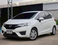 2015 Honda JAZZ 1.5 i-VTEC รถเก๋ง 5 ประตู รถบ้านแท้