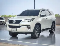 TOYOTA FORTUNER 2.4 V 2WD ปี2019