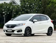 2019 Honda JAZZ 1.5 i-VTEC รถเก๋ง 5 ประตู 