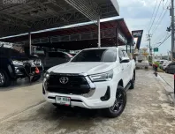 2022 Toyota Hilux Revo 2.4 Prerunner รถกระบะ 