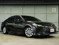 2020 Toyota Camry 2.5 Hybrid Premium Sedan AT ไมล์แท้ 5 หมื่น รถมือเเรกจากป้ายเเดง B8728