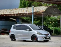 รถ Honda Jazz GD ตัวท็อปสุดในรุ่น1.5AT ปี 2006 มือเดียวป้ายแดง
