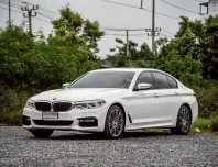 2019 BMW 5 Series 2.0 530e รถเก๋ง 4 ประตู 